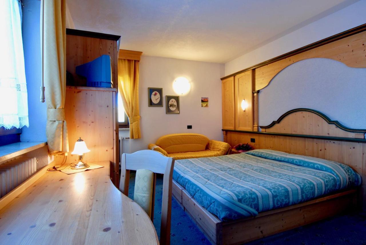 פאסו רולה Albergo Venezia מראה חיצוני תמונה