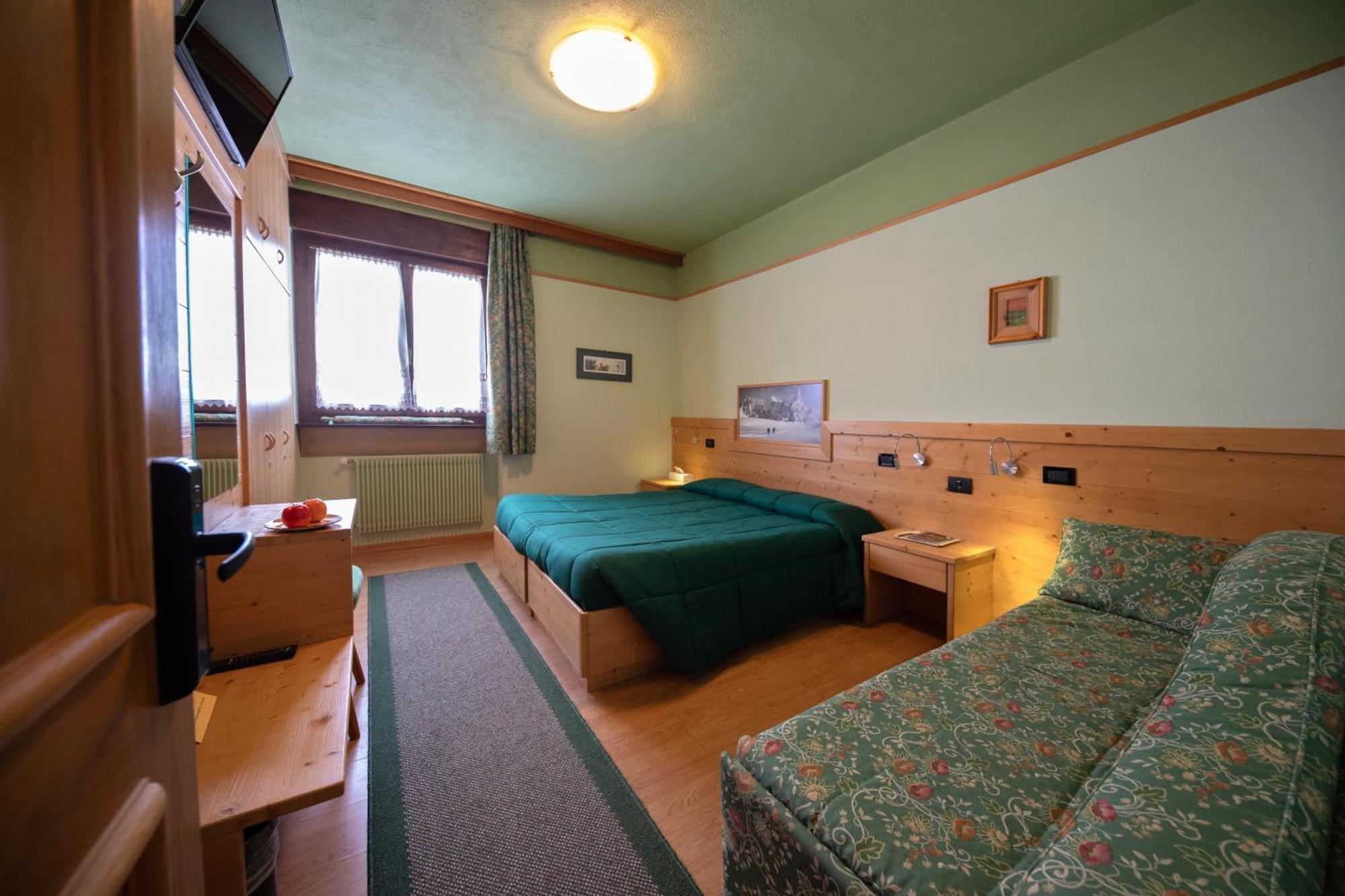 פאסו רולה Albergo Venezia מראה חיצוני תמונה