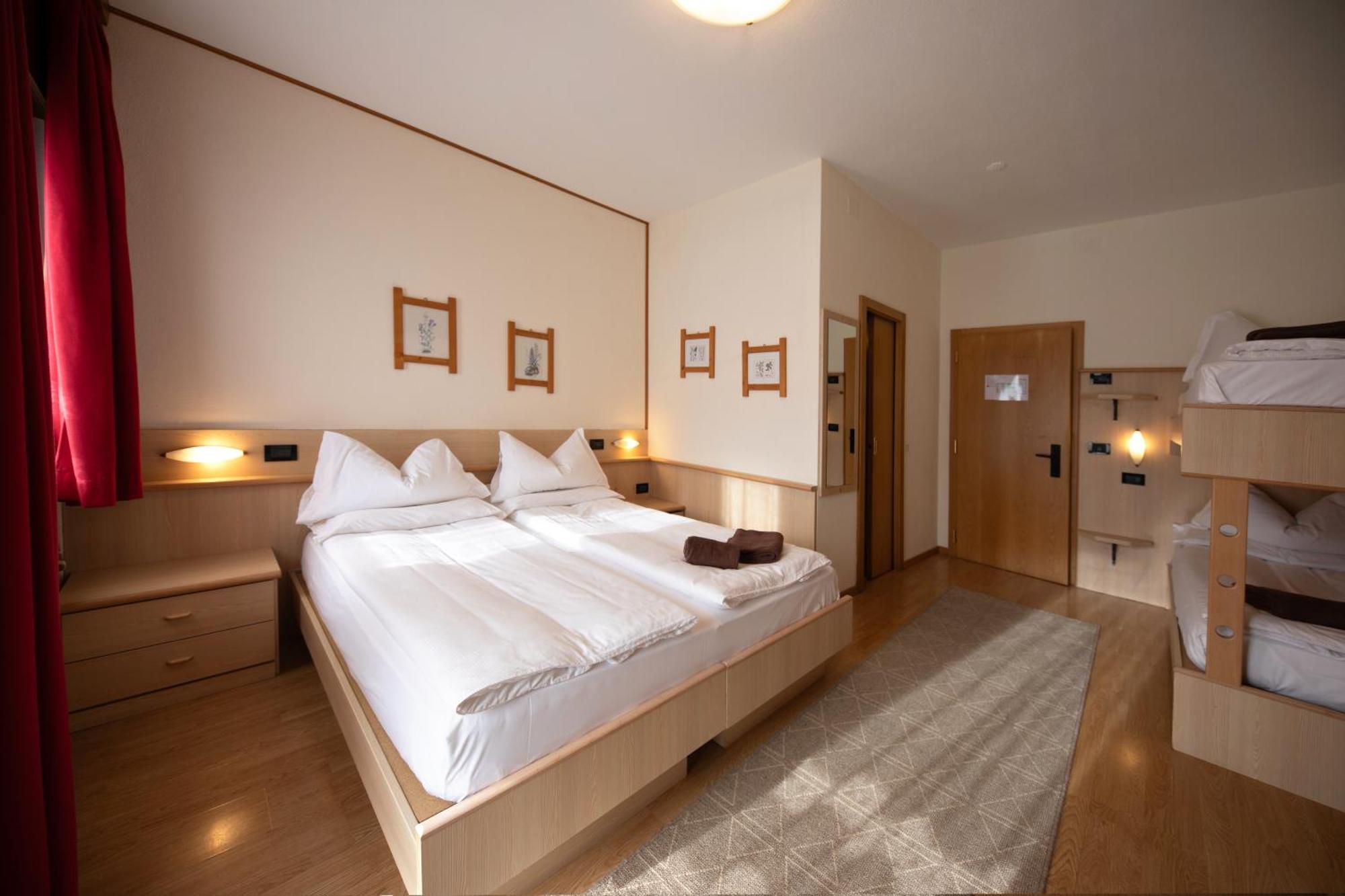 פאסו רולה Albergo Venezia מראה חיצוני תמונה
