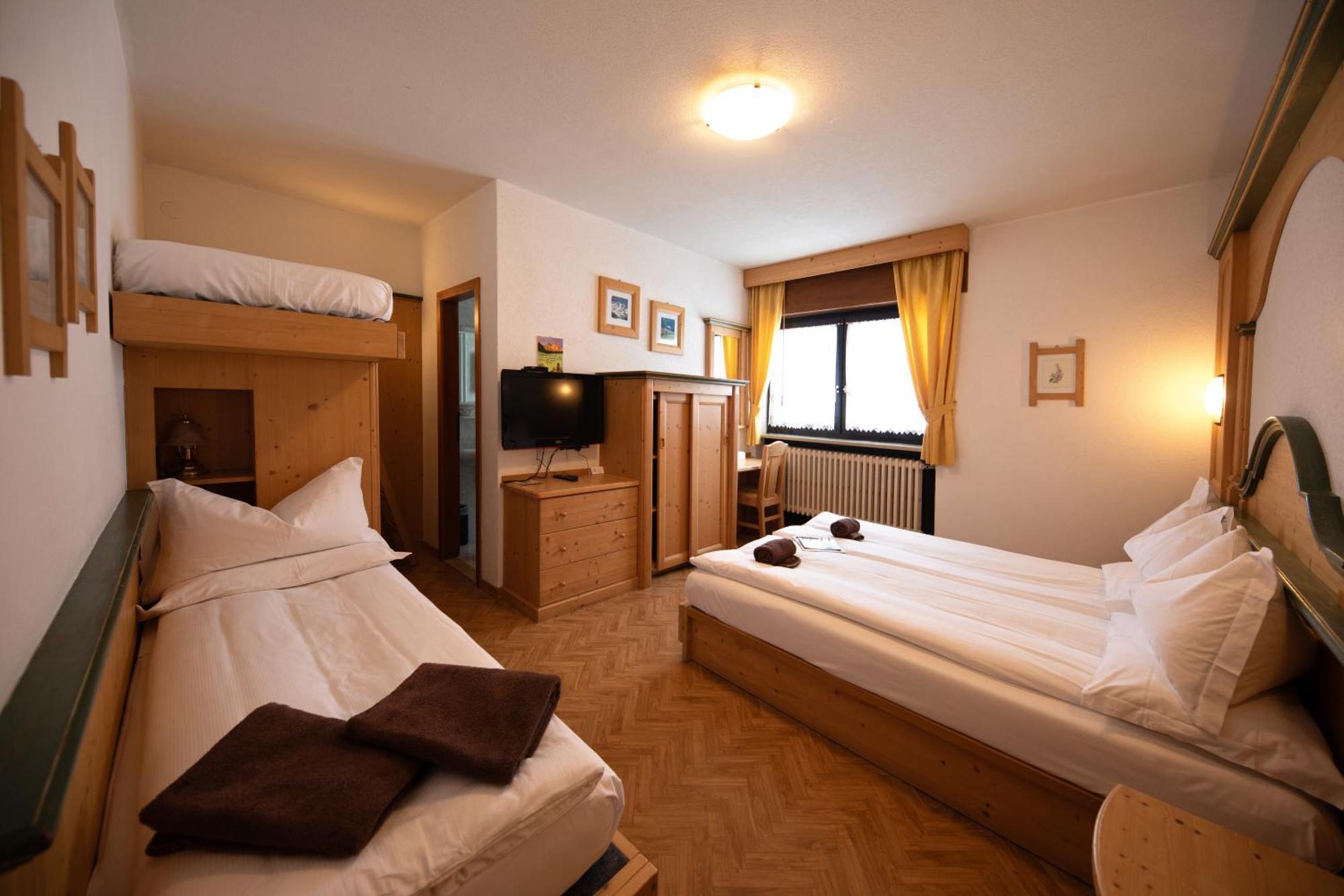 פאסו רולה Albergo Venezia מראה חיצוני תמונה