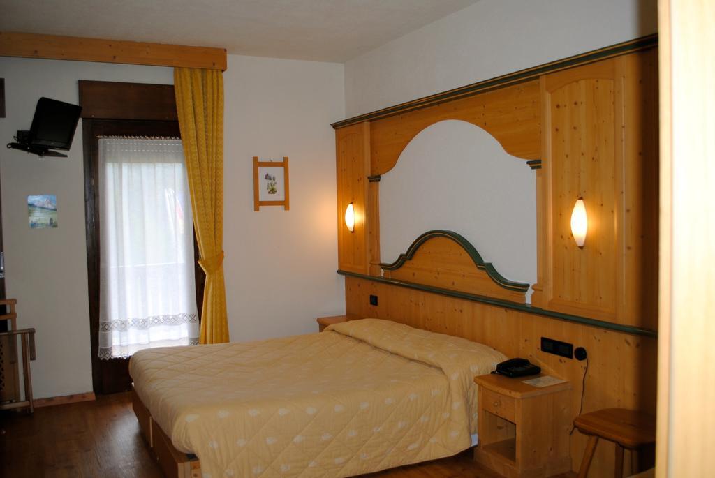 פאסו רולה Albergo Venezia מראה חיצוני תמונה