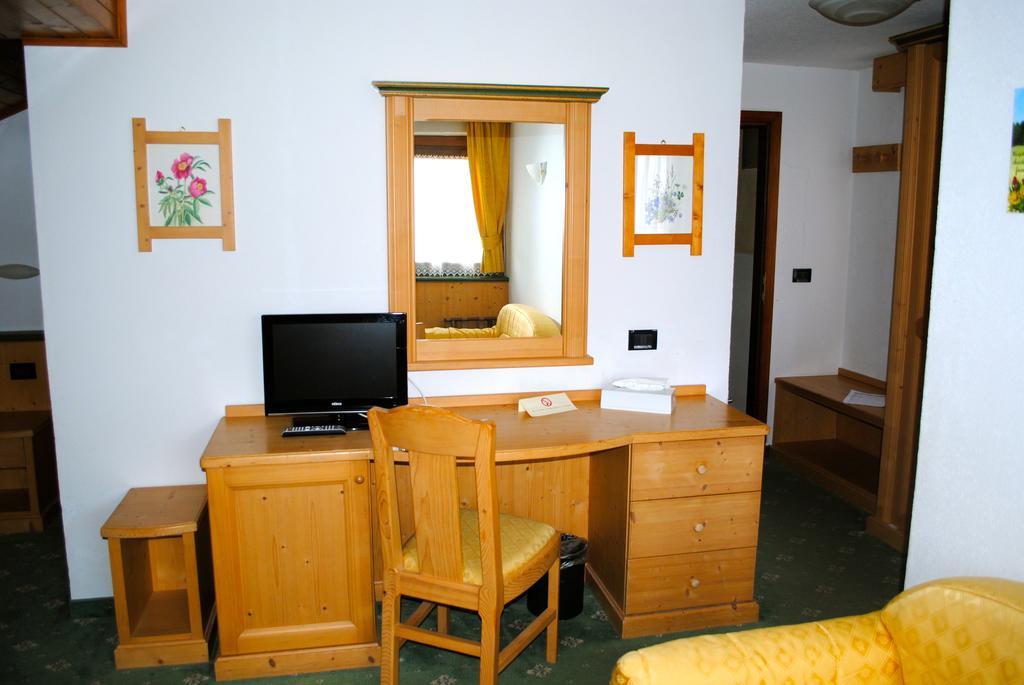 פאסו רולה Albergo Venezia מראה חיצוני תמונה