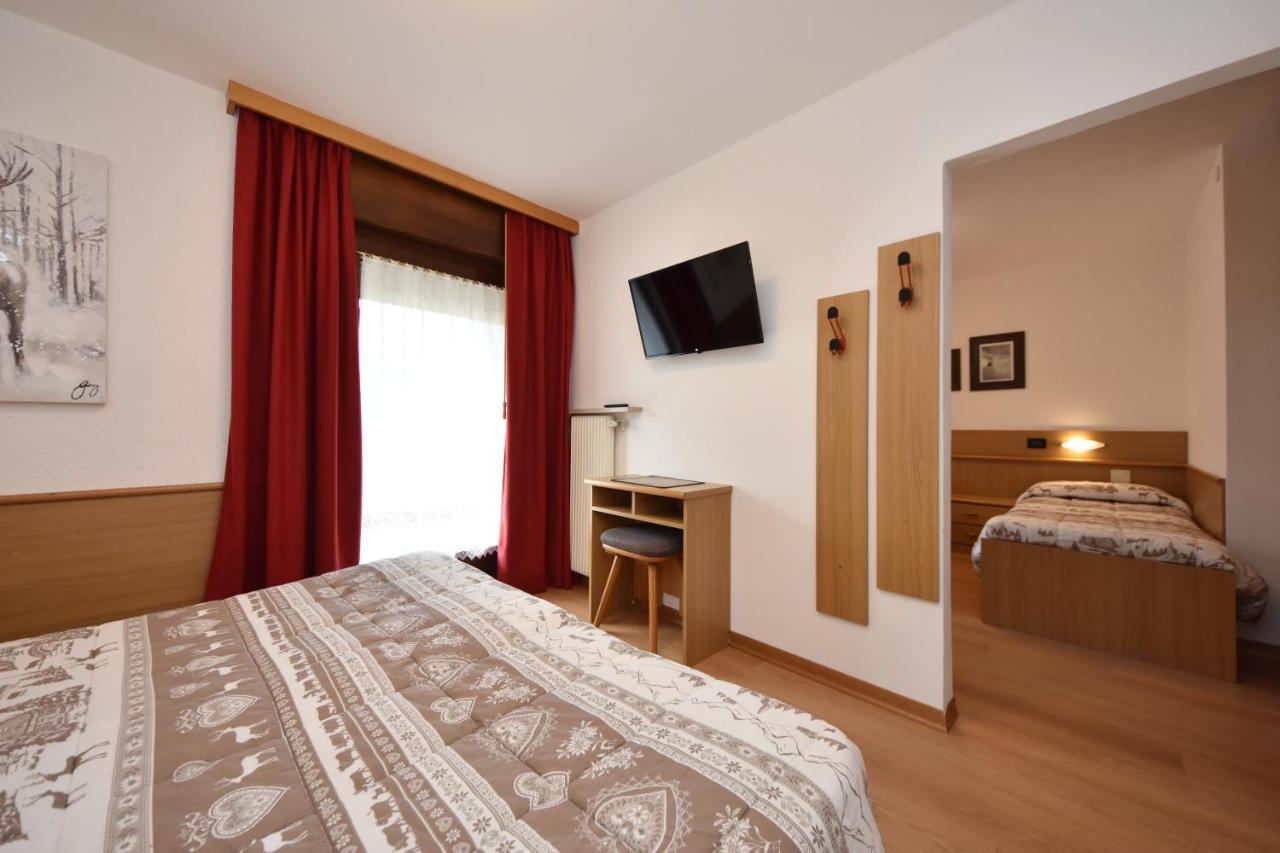 פאסו רולה Albergo Venezia מראה חיצוני תמונה