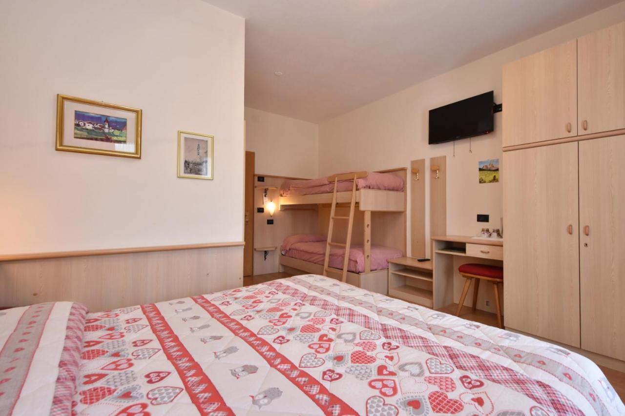 פאסו רולה Albergo Venezia מראה חיצוני תמונה